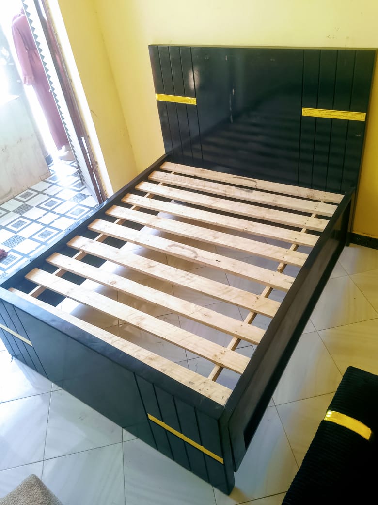 Woodern Bed
